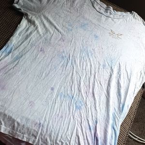 Gently used robins jeans tshirt